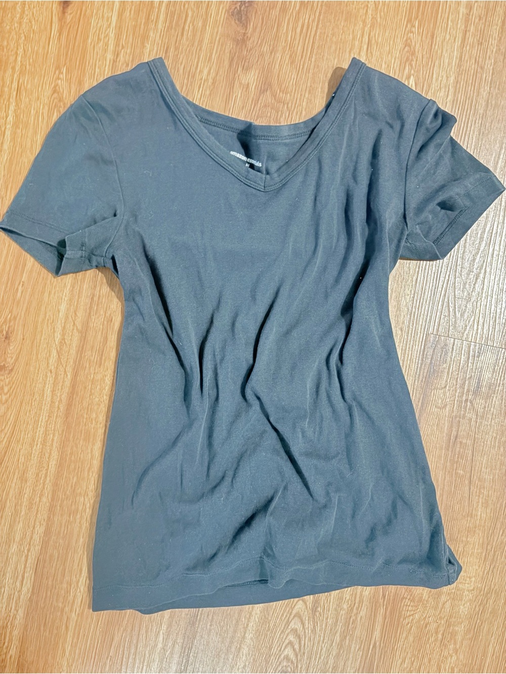 Amazon Essentials Black V-Neck Short Sleeve Tee